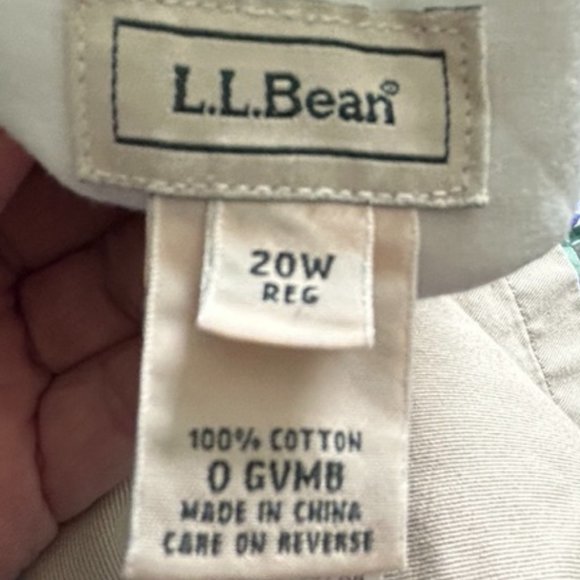 L.L. Bean Flat Front Stone Color 20W Shorts - Picture 5 of 8